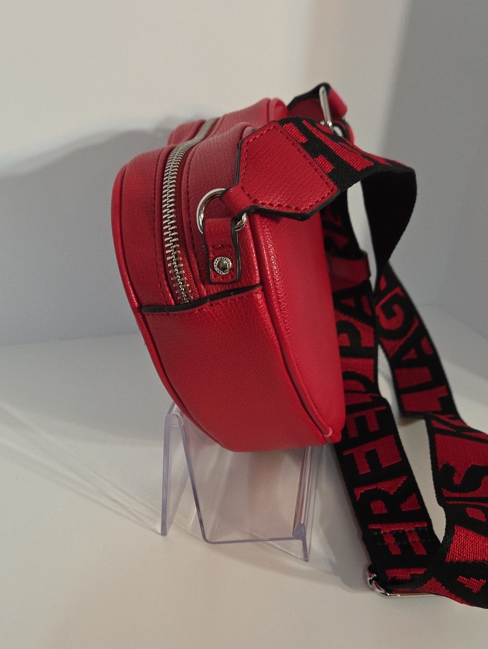 Karl Lagerfeld Paris Maybelle Heart Crossbody Bag NWT - Picture 4 of 16